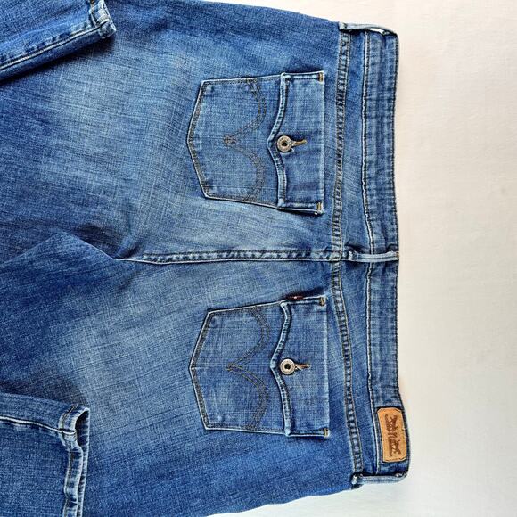 Levi’s 590 Bootcut Jeans Women’s 18W Regular Inseam 31 Detailed Flap Pockets - Picture 5 of 5